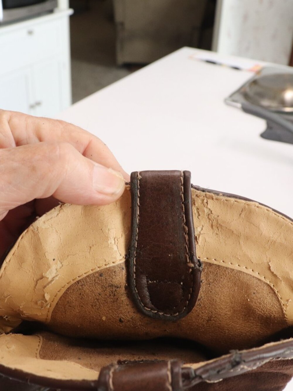 Soda Women's Western Slouchy Boots Size 7.5 with some cracking on the inside - Picture 8 of 11